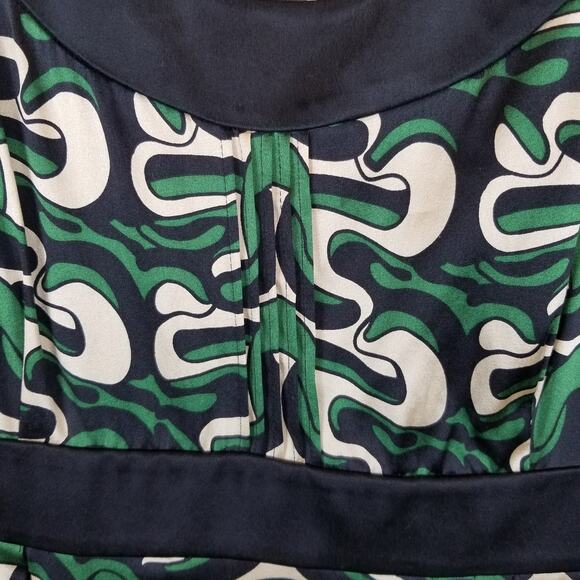 Diane Von Furstenberg Women's Steffi Silk Dress Green Empire Waist Black Size 4 - Picture 6 of 10